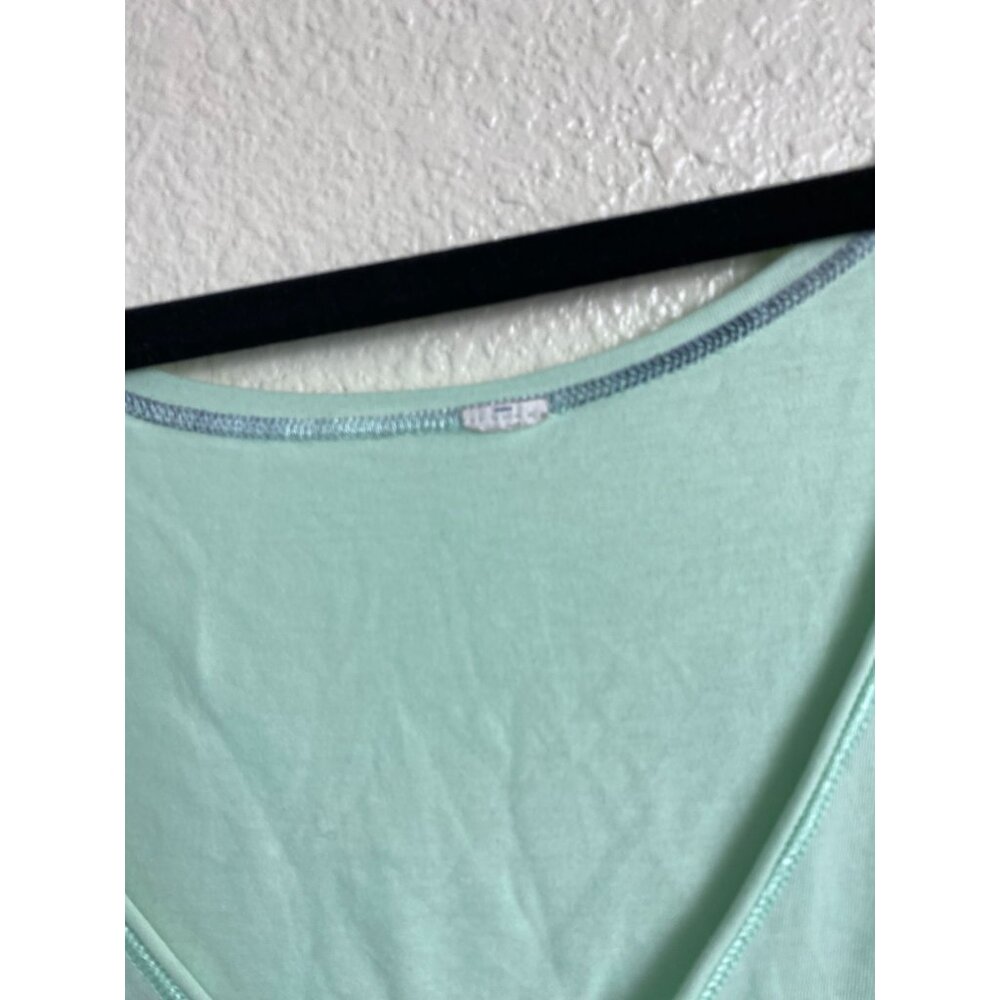 SOLDD💕Lululemon V-neck Long Sleeve jersey Top women size XL Light Green - Picture 9 of 15